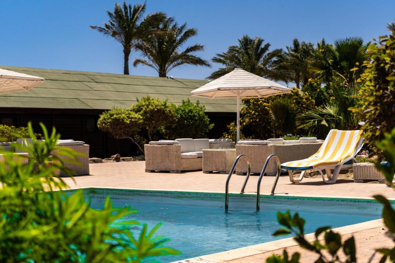 Abu Dabbab Lodge Экстерьер фото